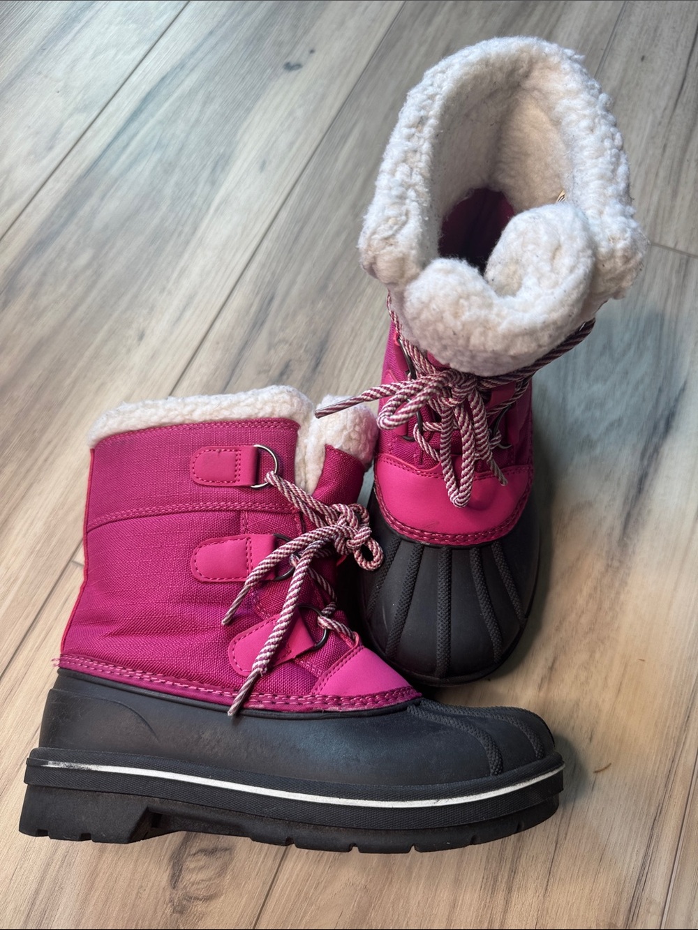 Girl’s winter boots